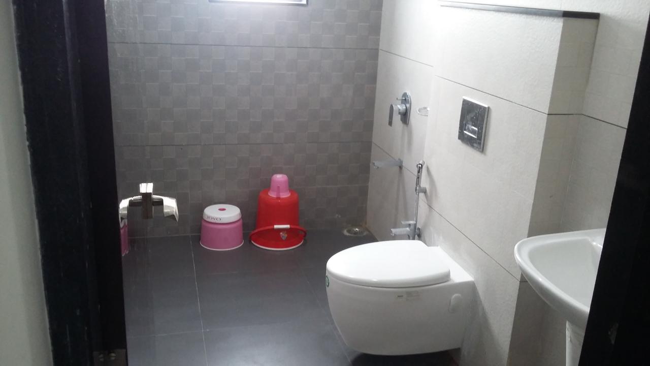 Hotel Casa Green Shirdi Bagian luar foto