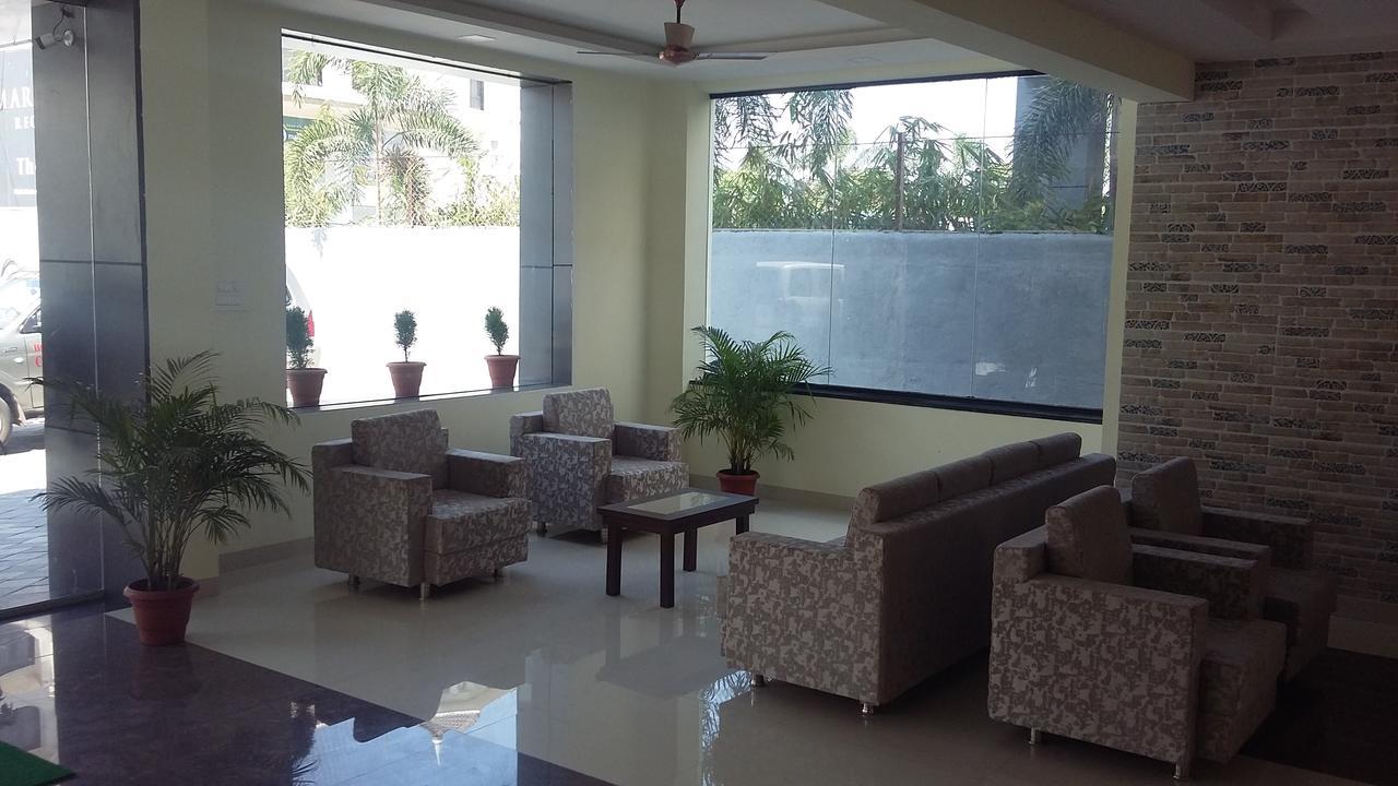 Hotel Casa Green Shirdi Bagian luar foto